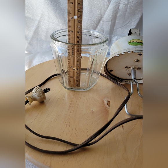 Vintage Working KWIKWAY Electric Mixer/Glass Jar. 3 Cup Capacity Holiday - Picture 5 of 16